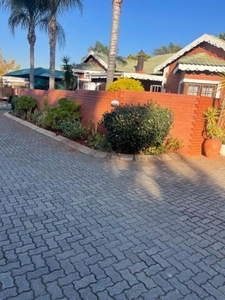 House For Sale In Pretoria North, Pretoria