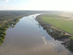 196.6 ha Farm in Douglas