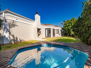 3 Bedroom Townhouse For Sale in Summerstrand