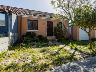 3 Bedroom house sold in Belhar, Cape Town