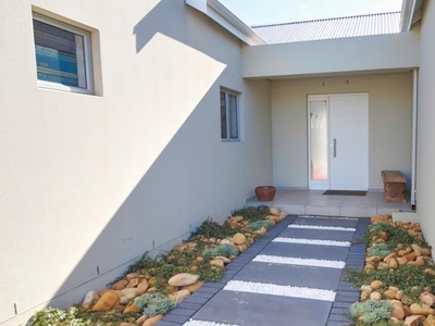 4 Bedroom house in Paarl North For Sale