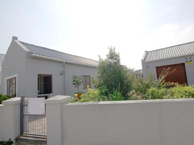 Commercial Property For Rent In Eastcliff, Hermanus
