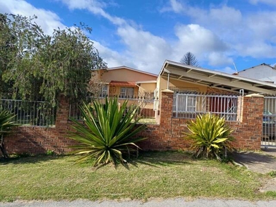 House For Rent In Fort England, Grahamstown