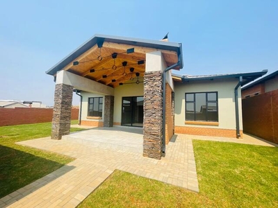 House For Rent In Six Fountains, Pretoria