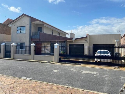 House For Rent In Wynberg, Cape Town