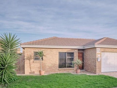 House For Sale In Brackenfell South, Brackenfell