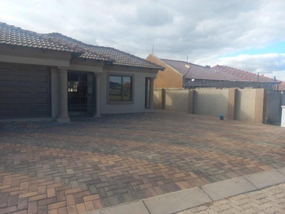 House For Sale In Ivydale, Polokwane