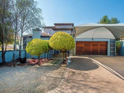 House For Sale In Ruimsig Country Estate, Roodepoort