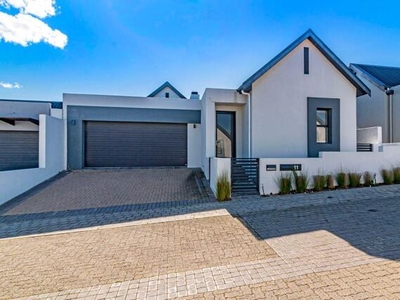 House For Sale In Sitari Country Estate, Somerset West