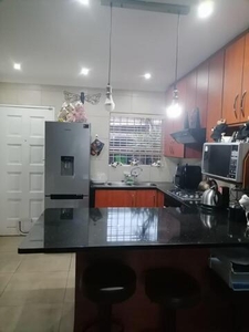 Townhouse For Rent In Rangeview, Krugersdorp