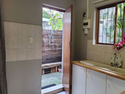 1 bedroom garden apartment to rent in Illovo Glen