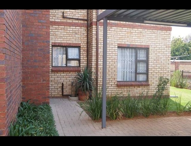 2 bed property to rent in randpark ridge
