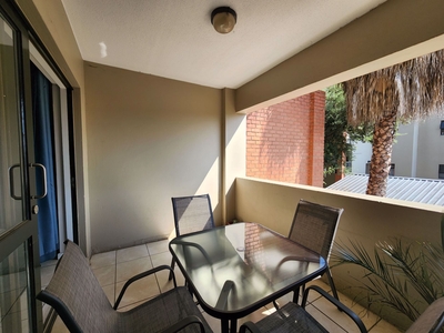 2 bedroom apartment to rent in Lonehill