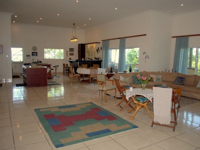 3 bedroom apartment to rent in Ballitoville