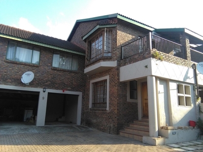 3 Bedroom Townhouse to rent in West Acres - Unit 1, 9 Pomelo Pomelo Close