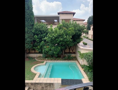 4 bed property to rent in sandton