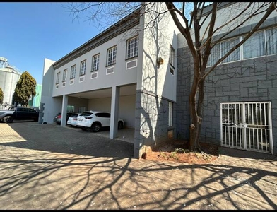 warehouse property to rent in spartan