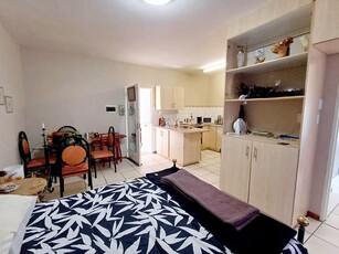 1 Bedroom Retirement Unit For Sale in Minerva Gardens