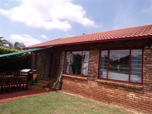 3 Bed Simplex in Rooihuiskraal North