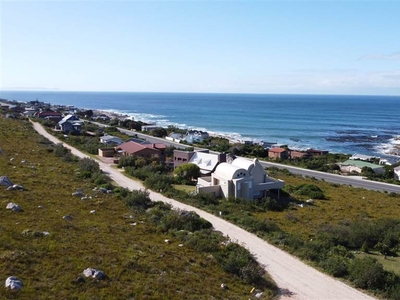 1701 m² Land available in Bettys Bay