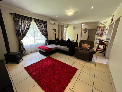3 bedroom house for sale in Newcastle