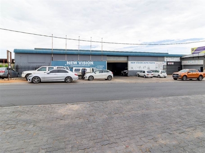 1882 m² Commercial space in Kew
