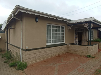 Standard Bank EasySell 3 Bedroom Freehold Residence for Sale
