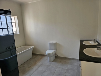 3 bedroom house to rent in Parkview