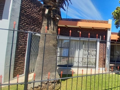 3 Bedroom House For Sale in Embalenhle