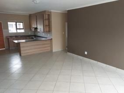 Bargain Ultra modern 3 Bedroom Townhouse (Transfer and Bond fees payable by seller)