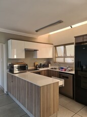 2 Bedroom Apartment / Flat For Sale in Lyttelton Manor