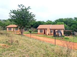 2 Bedroom Apartment / flat to rent in Modderfontein AH