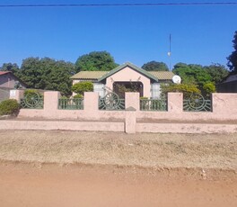 2 Bedroom House For Sale in Namakgale