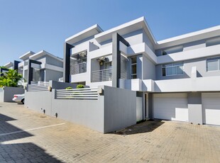 2 Bedroom Townhouse For Sale in Bryanston