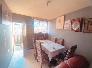 2.5 Bedroom Apartment / Flat For Sale in Sunnyside
