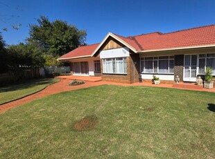 3 Bedroom House For Sale in Stilfontein Ext 4