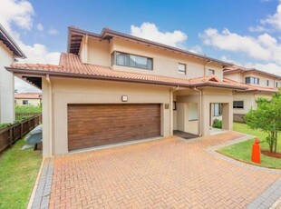 3 Bedroom Townhouse For Sale in Izinga Estate