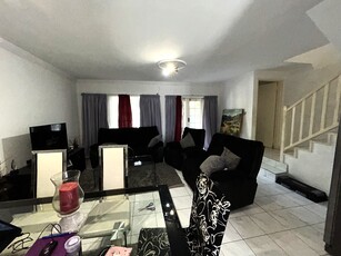 3 Bedroom Townhouse For Sale in Musgrave
