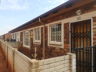 3 Bedroom Townhouse For Sale in The Orchards