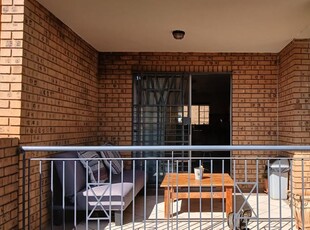 3 Bedroom townhouse - sectional to rent in Boardwalk Villas, Pretoria
