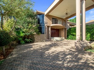 5 Bedroom House For Sale in Ruimsig Country Estate