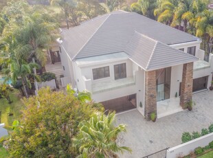 5 Bedroom House For Sale in Woodhill Golf Estate