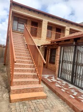 House For Sale in Tembisa Ext 4