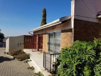 House For Sale In Witbank Central, Witbank