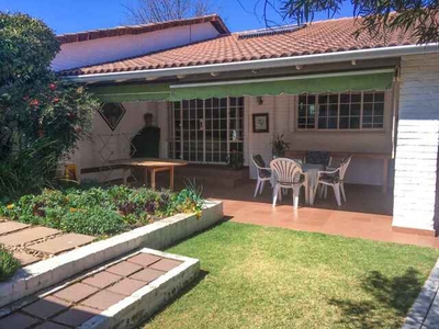 Townhouse For Sale In Craighall Park, Johannesburg