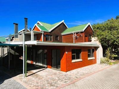 Townhouse For Sale In Fonteine Park, Hartenbos