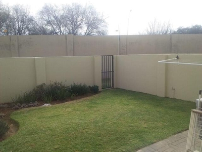 Townhouse For Sale In Morehill, Benoni
