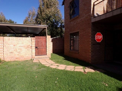 Apartment For Sale In Spitskop Sh, Bloemfontein