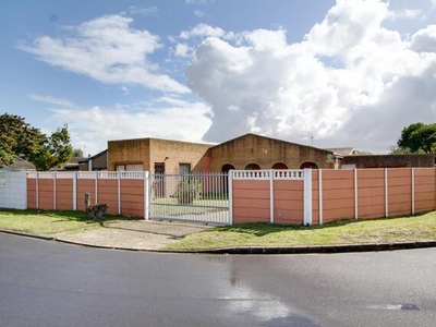 House For Sale In Belhar, Cape Town