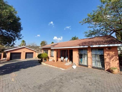 House For Sale In Weltevreden Park, Roodepoort